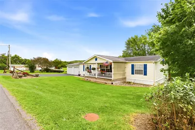166 Waterloo St, Somerset Township, PA 15541 - Photo 2
