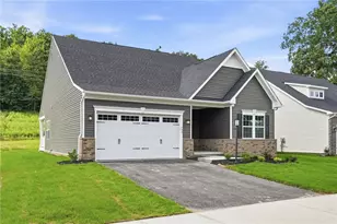 148 Settlers Grove Blvd, Zelienople, PA 16063 - Photo 1