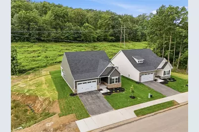 148 Settlers Grove Blvd, Zelienople, PA 16063 - Photo 4