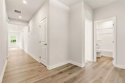 148 Settlers Grove Blvd, Zelienople, PA 16063 - Photo 8