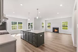 148 Settlers Grove Blvd, Zelienople, PA 16063 - Photo 8