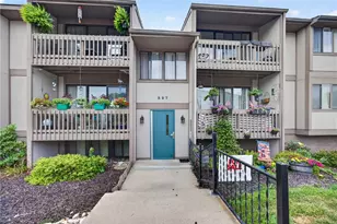 327 Ridge Point Cir, South Fayette, PA 15017 - Photo 2