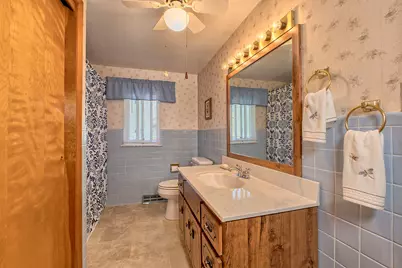 632 Pitcairn Avenue, Jeannette, PA 15644 - Photo 12