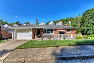 632 Pitcairn Ave, Jeannette, PA 15644 - Photo 1