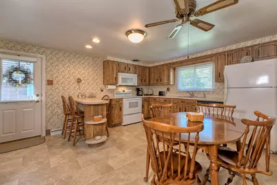 632 Pitcairn Avenue, Jeannette, PA 15644 - Photo 4
