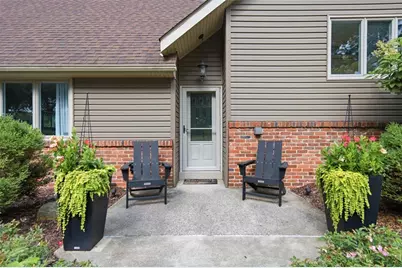 1616 Terrie Dr, Pittsburgh, PA 15241 - Photo 2