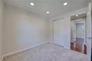 358 Toura Dr, Pittsburgh, PA 15236 - Photo 20