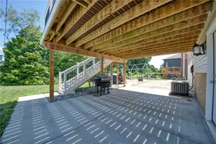 358 Toura Dr, Pittsburgh, PA 15236 - Photo 42