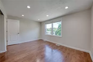 358 Toura Dr, Pittsburgh, PA 15236 - Photo 24