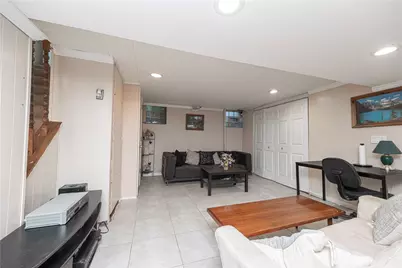 430 Sangree Rd, Ross Twp, PA 15237 - Photo 24