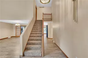 117 Sika Dr, Pittsburgh, PA 15239 - Photo 14