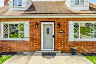 6340 Helen St, South Park, PA 15129 - Photo 2