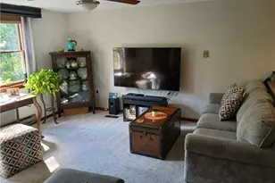 429 Dairy Farm Rd, Allegheny Township, PA 15068 - Photo 6