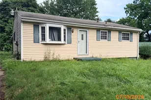 25 Lincoln Ave, Wheatland, PA 16161 - Photo 1