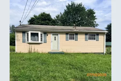 25 Lincoln Ave, Wheatland, PA 16161 - Photo 2