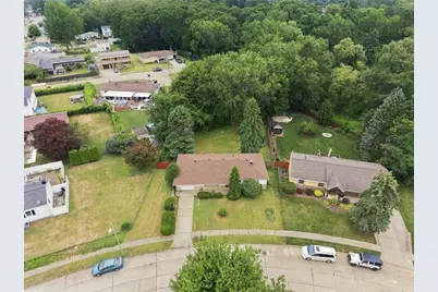 3203 Regis Dr, Erie City, PA 16510 - Photo 2