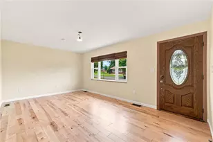 529 Cochran Dr, Hempfield Township, PA 15601 - Photo 2