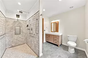 529 Cochran Dr, Hempfield Township, PA 15601 - Photo 10