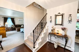 1109 S Grandview St, Youngwood, PA 15697 - Photo 4