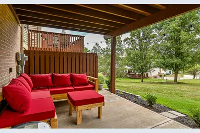 311 Fairfax Court, Seven Fields Boro, PA 16046 - Photo 4