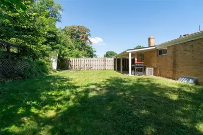 4503 Mapledale Dr, Homestead, PA 15120 - Photo 8