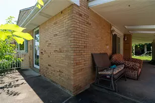 4503 Mapledale Dr, Homestead, PA 15120 - Photo 2