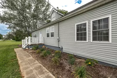 2739 Leesburg Volant Rd, Springfield Township, PA 16156 - Photo 4