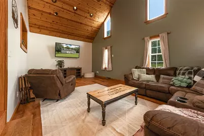 2739 Leesburg Volant Rd, Springfield Township, PA 16156 - Photo 16