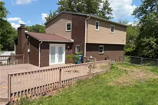 323 Morrow Dr, Pittsburgh, PA 15235 - Photo 2