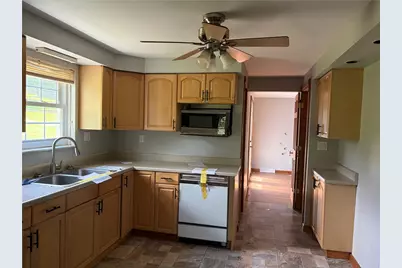 323 Morrow Dr, Pittsburgh, PA 15235 - Photo 4