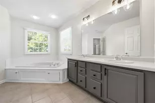 1007 Fieldstone Dr, Cecil, PA 15317 - Photo 24
