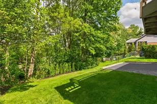 219 Main Entrance Dr, Pittsburgh, PA 15228 - Photo 38
