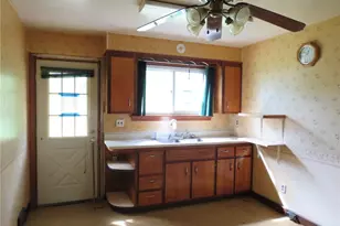 545 Park Ave, Monongahela, PA 15063 - Photo 8