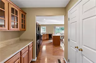 1501 Michael Dr, Pittsburgh, PA 15227 - Photo 8
