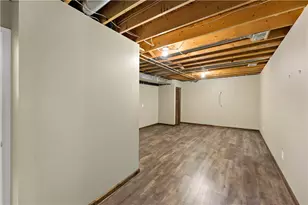 1501 Michael Dr, Pittsburgh, PA 15227 - Photo 28