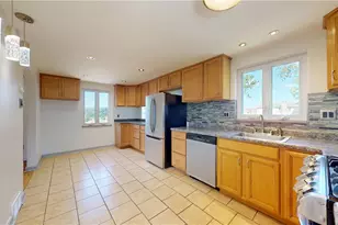 723 Maple St, Verona, PA 15147 - Photo 14