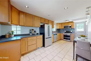 723 Maple St, Verona, PA 15147 - Photo 10