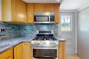 723 Maple St, Verona, PA 15147 - Photo 16