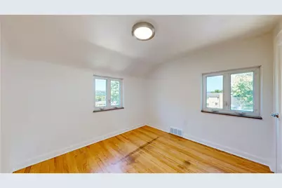 723 Maple St, Verona, PA 15147 - Photo 22
