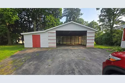 115 Conneaut Lake Rd, Hempfield Township, PA 16125 - Photo 4
