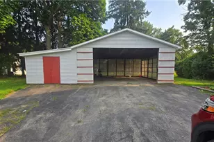 115 Conneaut Lake Rd, Hempfield Township, PA 16125 - Photo 4