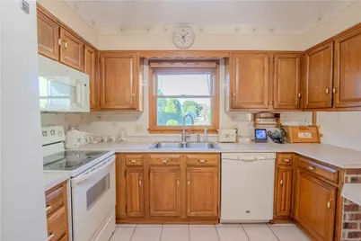 207 Buchanan Dr, Masontown, PA 15461 - Photo 6