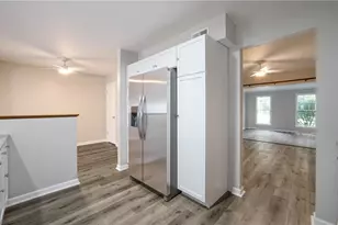 402 Royal Ct, Pittsburgh, PA 15234 - Photo 12