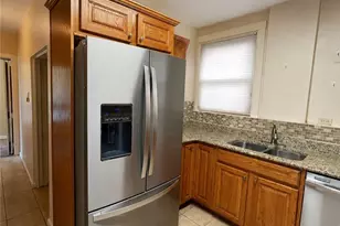 5713 Pocusset St, Pittsburgh, PA 15217 - Photo 8