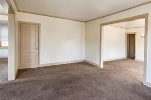 5713 Pocusset St, Pittsburgh, PA 15217 - Photo 18