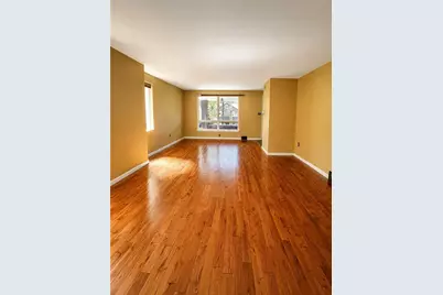 5713 Pocusset St, Pittsburgh, PA 15217 - Photo 4
