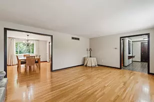 2006 Garrick Dr, Pittsburgh, PA 15235 - Photo 8