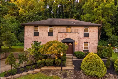 2006 Garrick Dr, Pittsburgh, PA 15235 - Photo 1