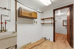 2006 Garrick Dr, Pittsburgh, PA 15235 - Photo 34