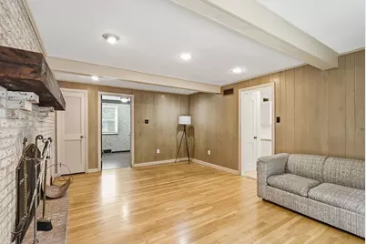 2006 Garrick Dr, Pittsburgh, PA 15235 - Photo 6